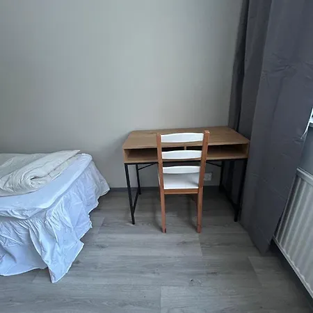 For Four With Parking Available Lejlighed