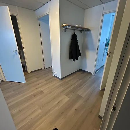 For Four With Parking Available Lejlighed *